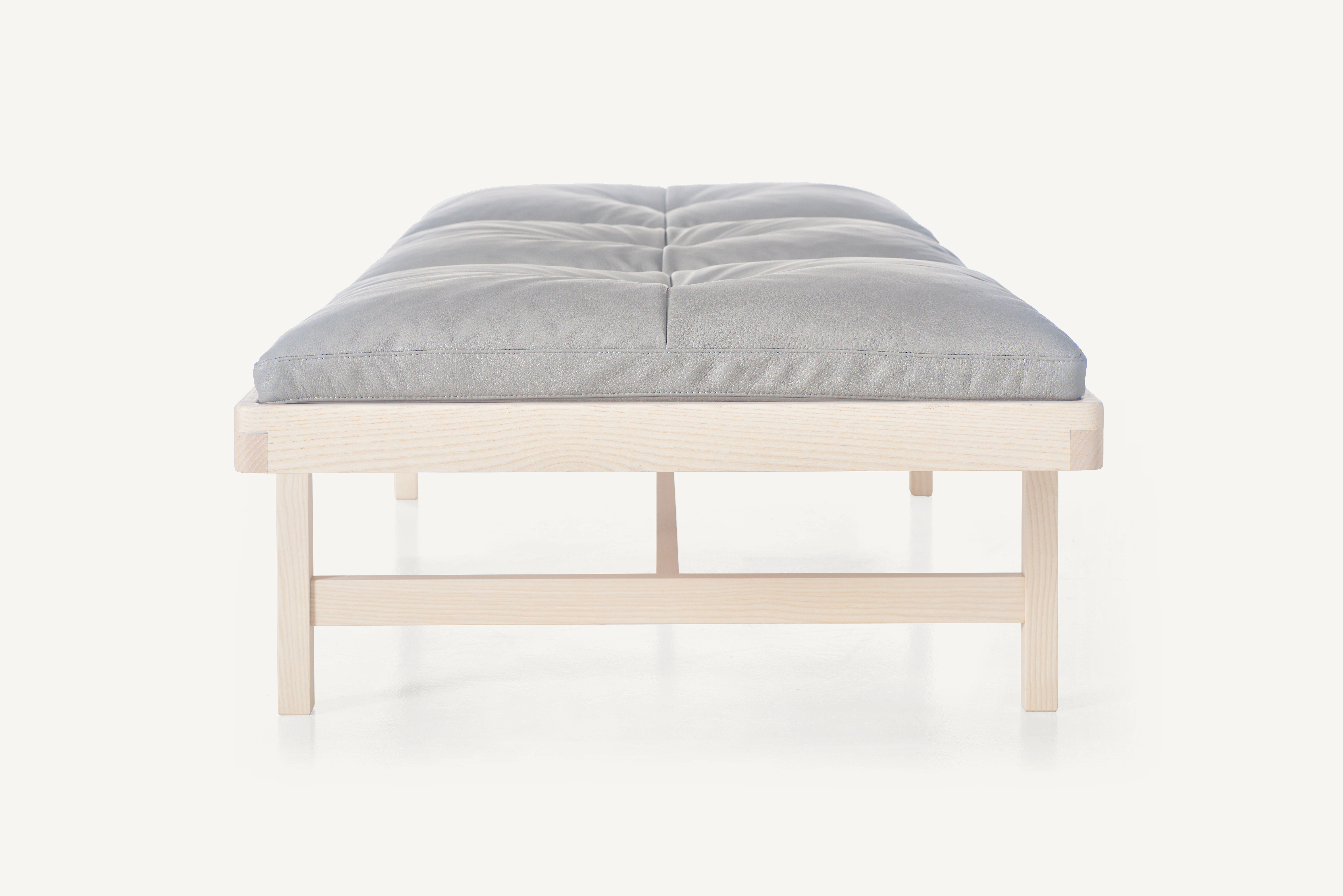 bassamfellows-cb-42-day-bench-in-solid-white-ash-side