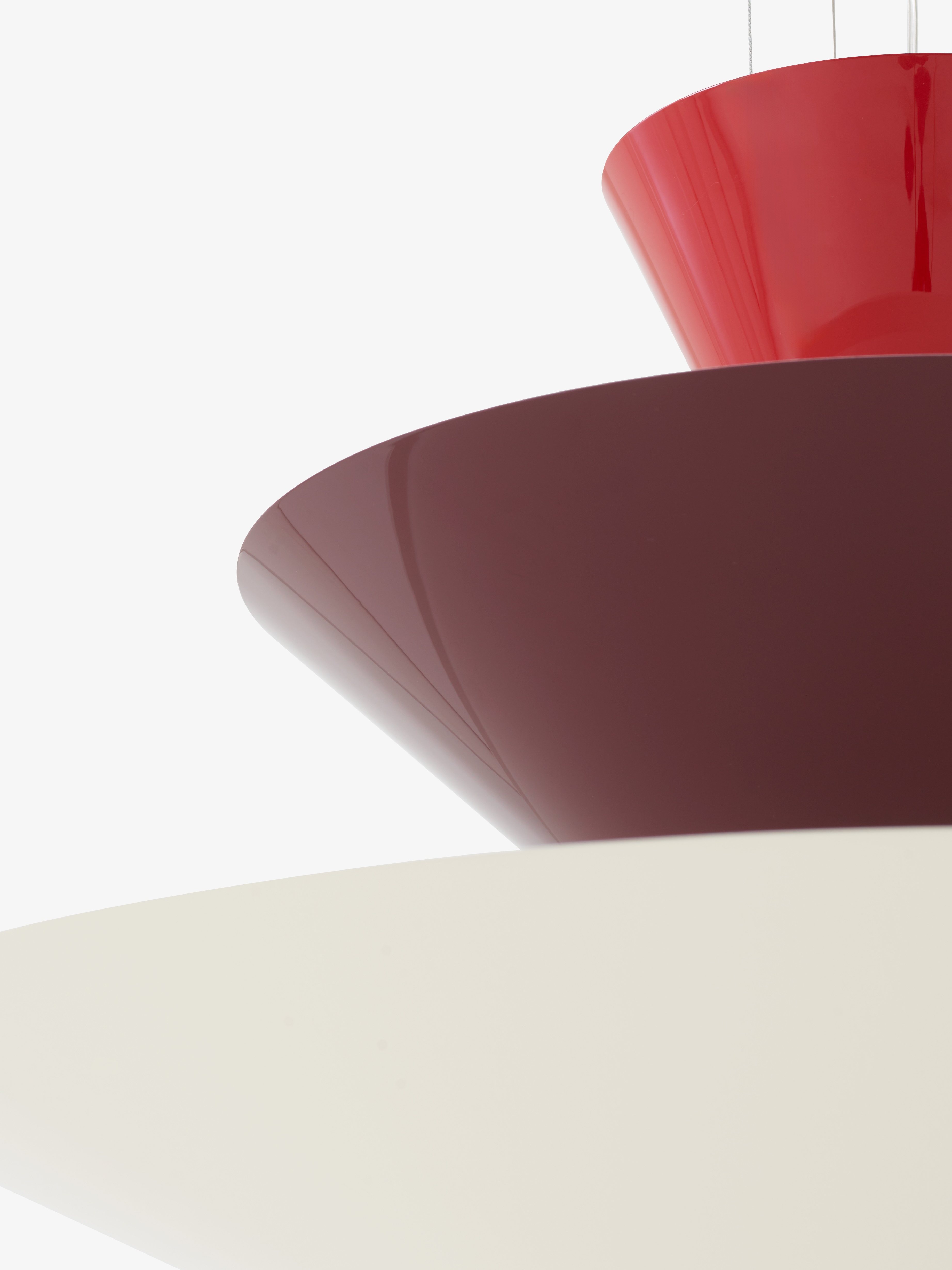 gio-ln15-vermilion-red-dark-burgundy-ecru-white-detail-2