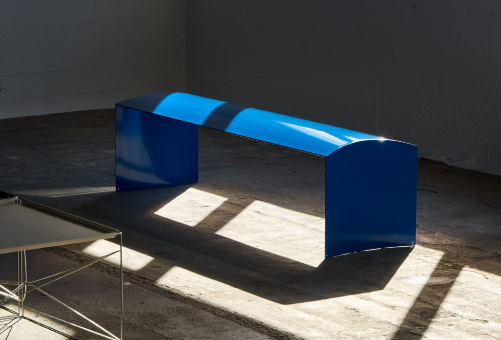 metalbench-blue-image-1-1024x696