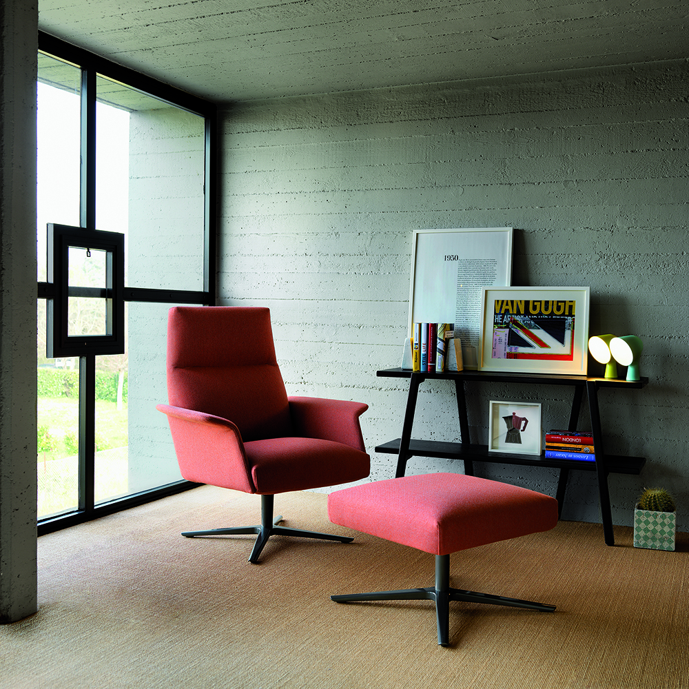 Nilson Armchair