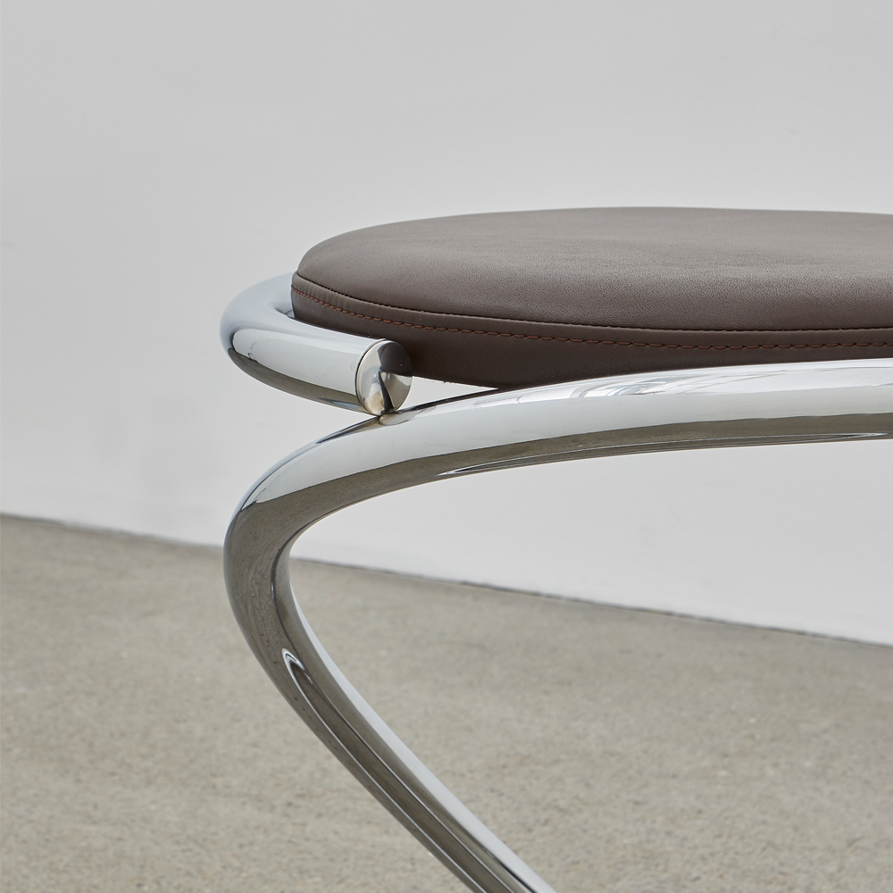PH Snake Stool