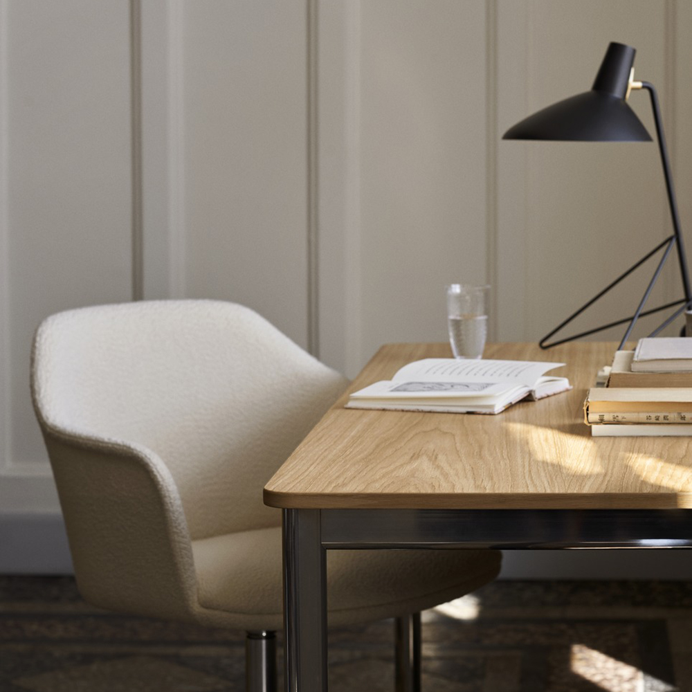 Tripod Table