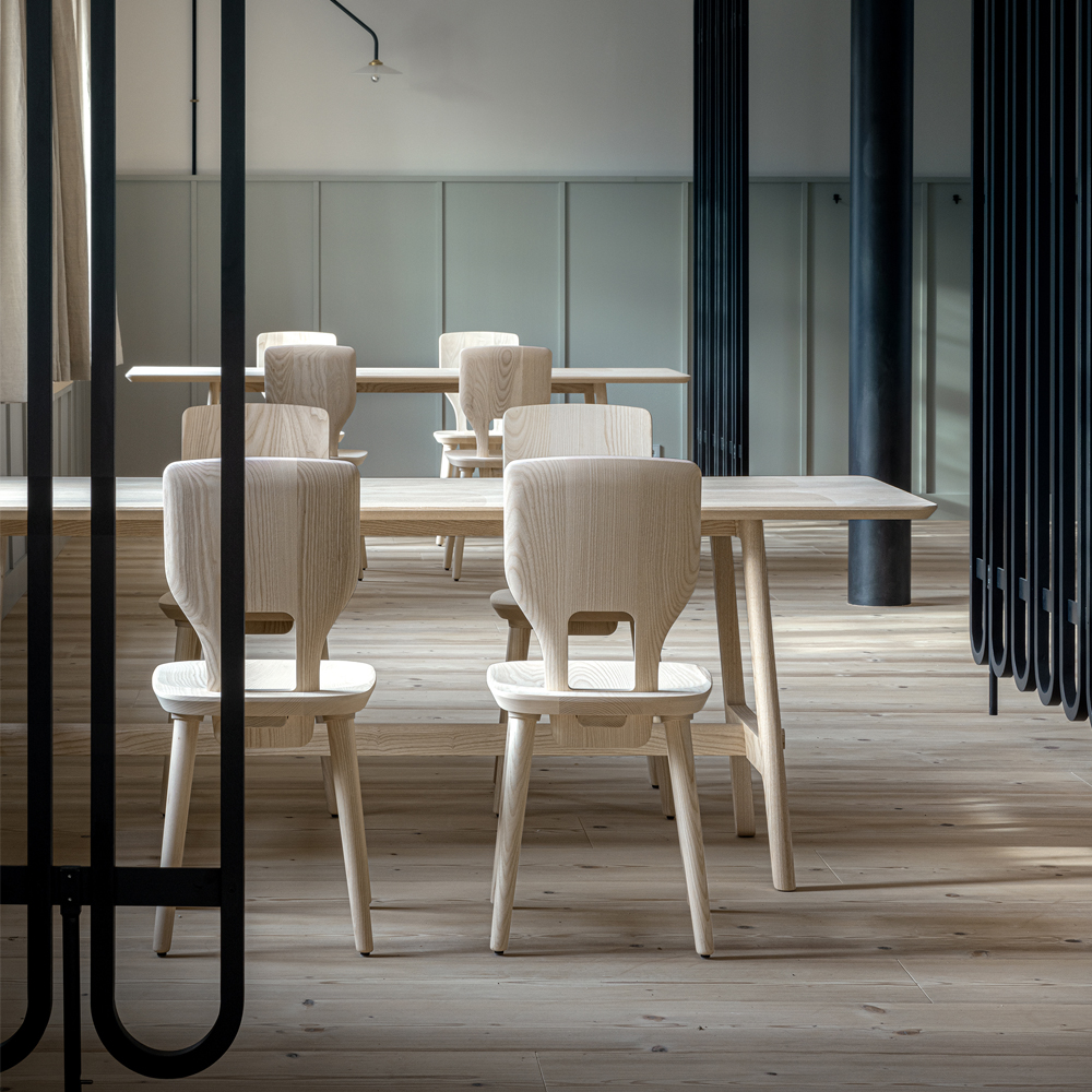 VNA Chair