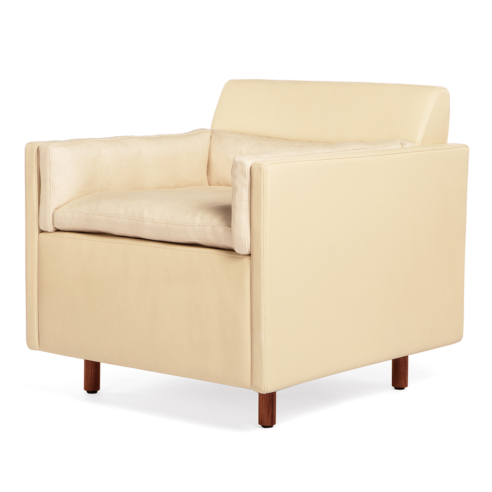 CB-561 Salon Club